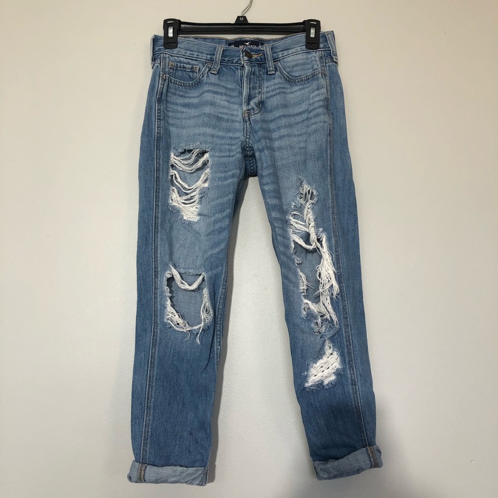 Hollister low rise boyfriend jeans size 0